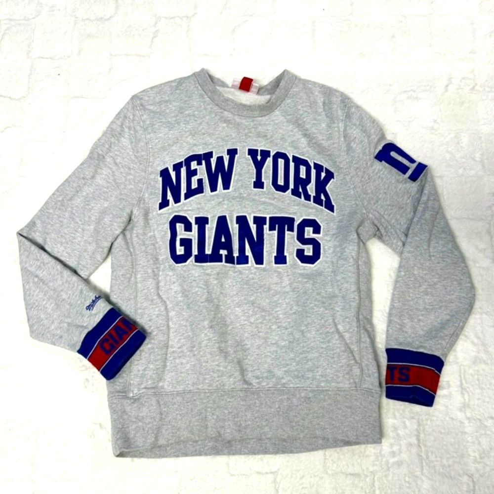 New York Giants Gray Crewneck Sweatshirt - Official Team Design